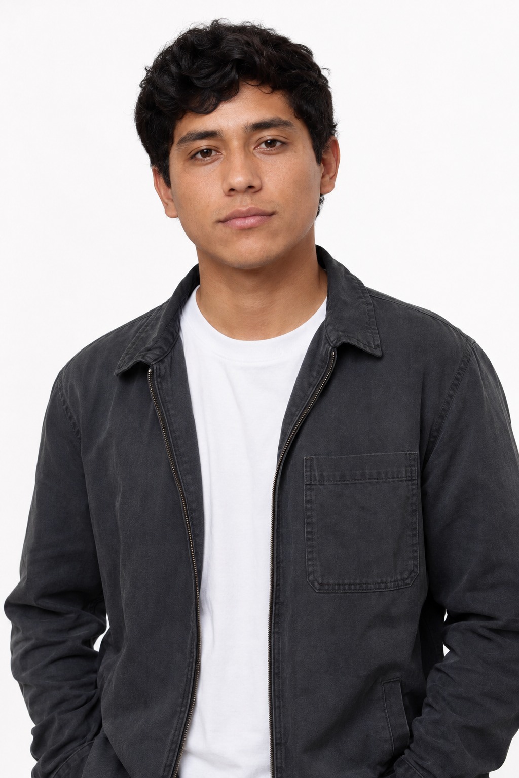 Sebastián, Producción y Entrega